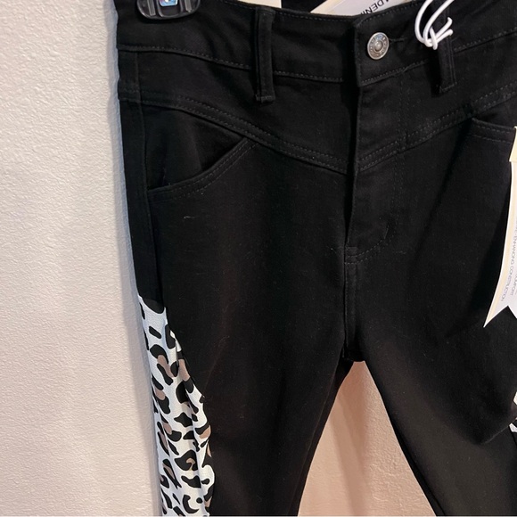 👖 NWT👖 Customized Black Denim with Animal Print Chiffon on Wide Legs. Size 7 - Picture 7 of 11